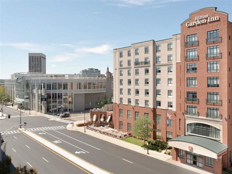 Hilton Garden Inn Worcester Exterior photo