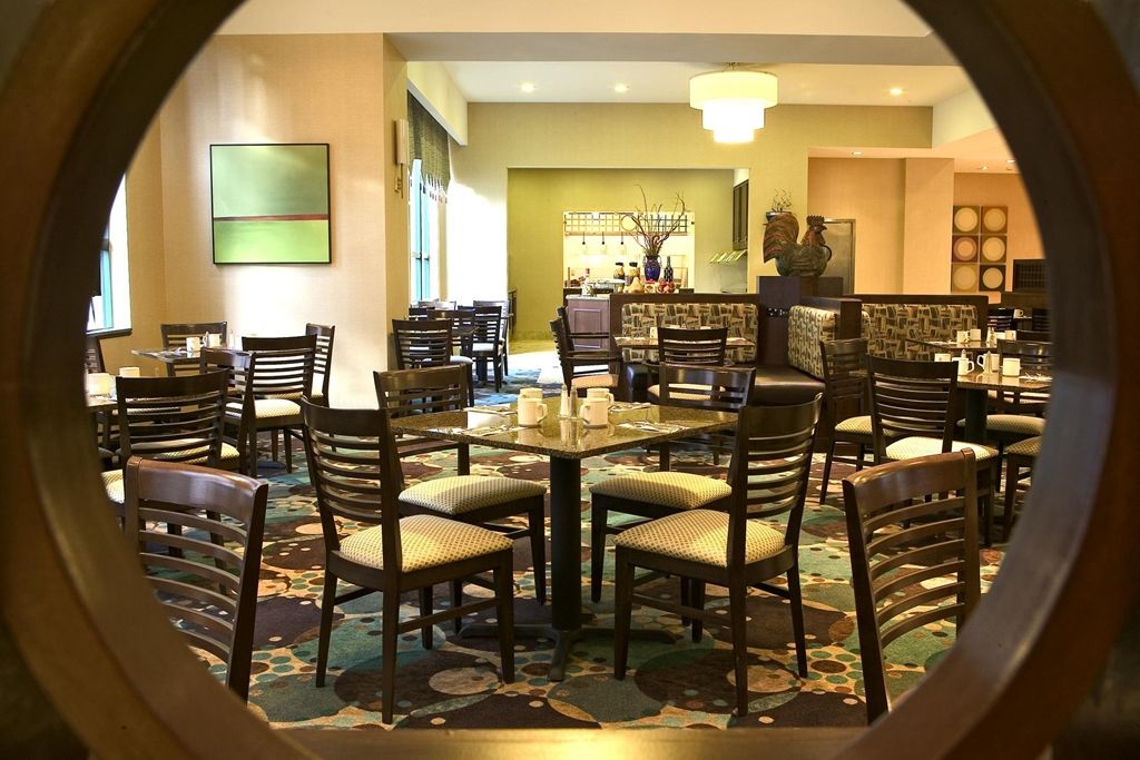 Hilton Garden Inn Worcester Restaurant photo